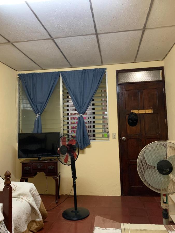 Casa Cisneros Bed & Breakfast León 外观 照片